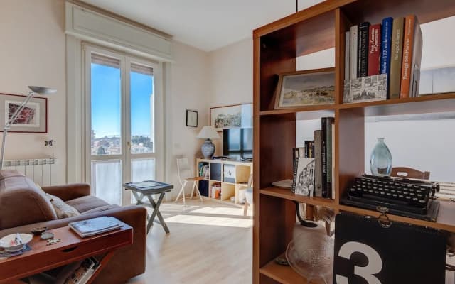 Bright Panorama Apartment - photo 3