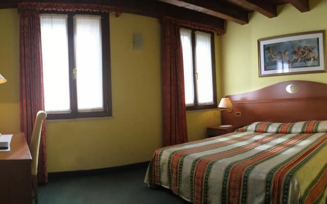 Hotel Antico Moro - photo 4
