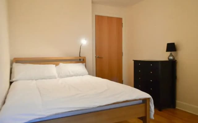 3 Bedroom Flat In Leith - photo 2