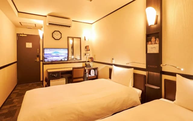 Toyoko Inn Tokyo Ueno Tawaramachi-eki - photo 2