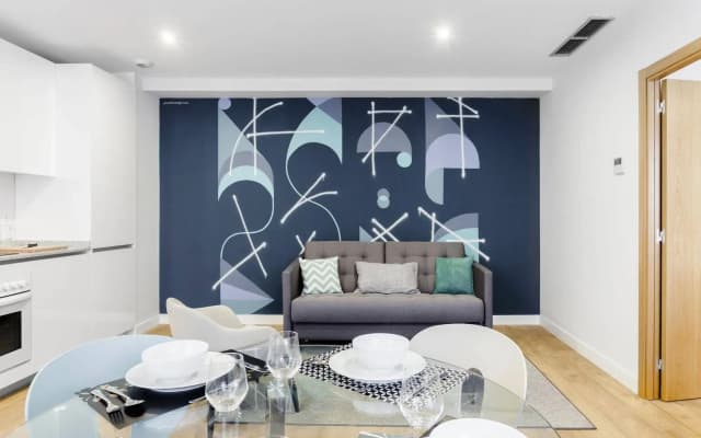 Home Art Apartments - photo 3