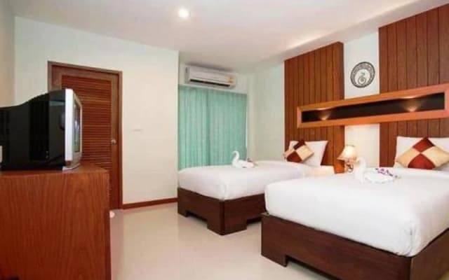 Deva Suites Patong - photo 5