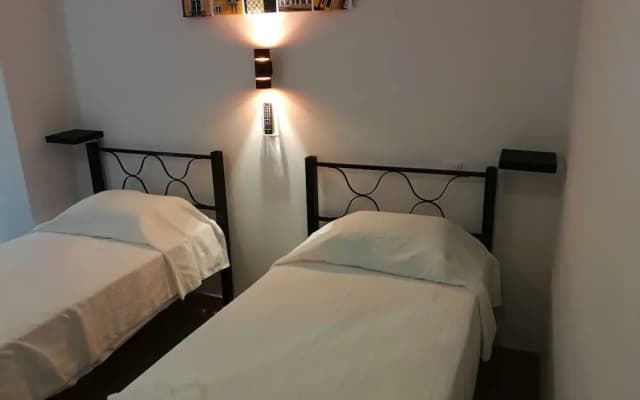 Mana 2 Guesthouse - photo 2