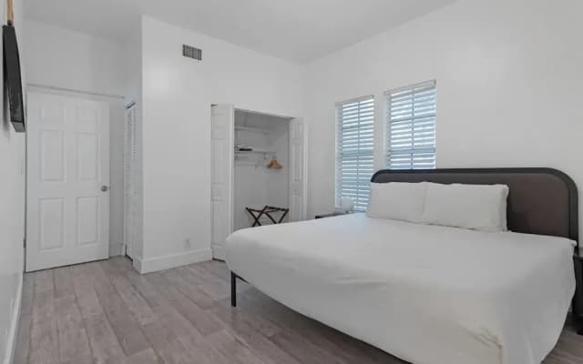 7BD Downtown Oasis Pool - photo 2