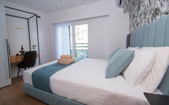 Phaedrus Living Modern Kriel Suites 103 - photo 3