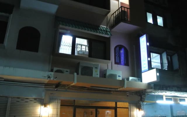 First Inn Bangkok Hostel - photo 3
