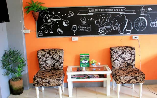 CM City Hostel - photo 2