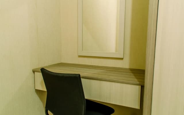 Comfort And Simply 2Br At Green Pramuka City Apartment - photo 5