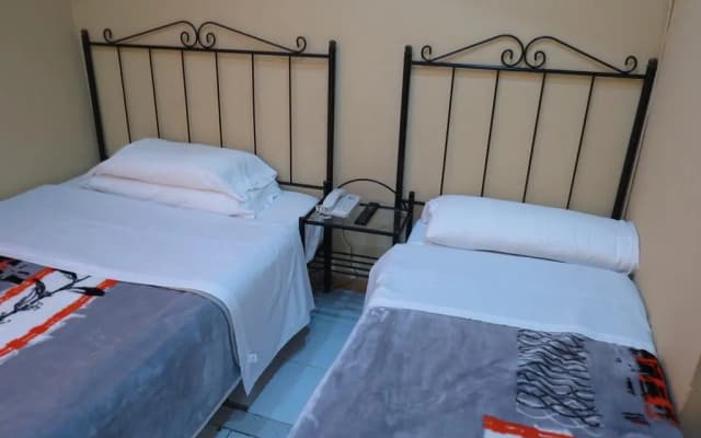 Hostal Nou Raval - photo 5