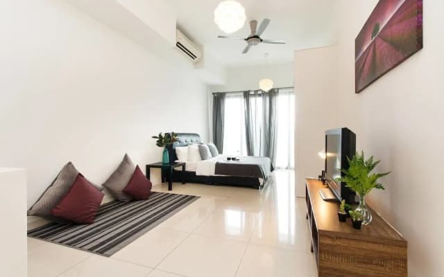 Elements Studio KLCC by GuestReady - photo 5