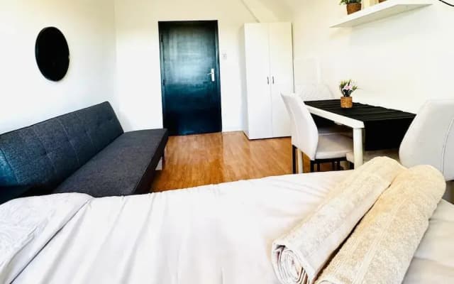 Cozy Garden Villa near Danube For 16P - photo 2