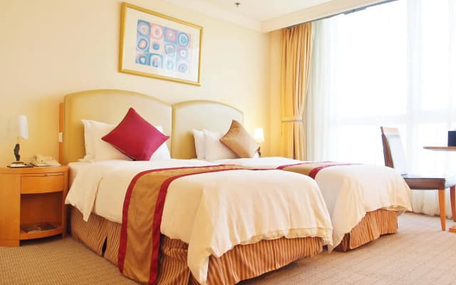 Harbour Plaza Resort City - photo 5