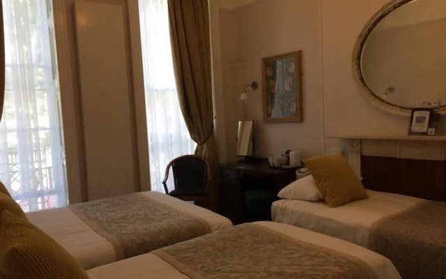 Crescent Hotel - photo 3