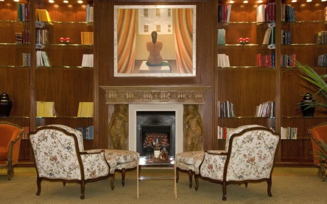 Hotel De La Ville - photo 2