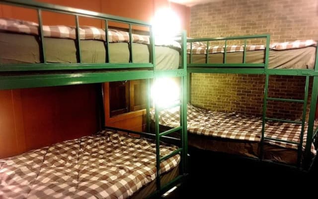 Sleep Ping Bed & River Bar - Hostel - photo 3
