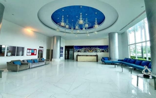 Atlantis Condo - photo 2