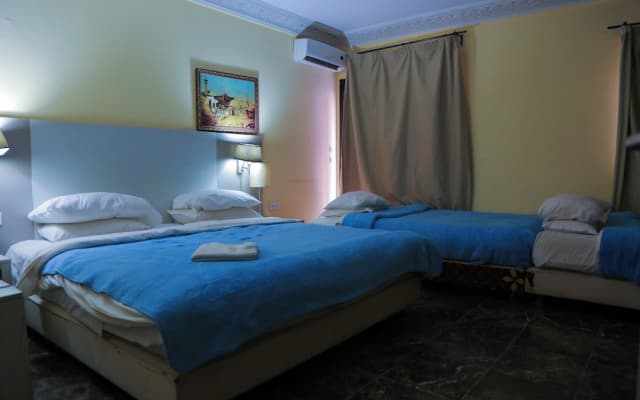 Hotel Tazi-Traditional Riad - photo 2