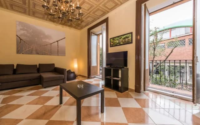 Grand Latina Apartment - photo 2