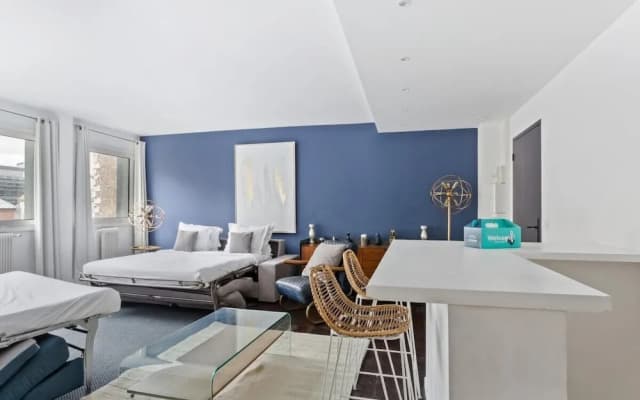 Modern Cosy 1-Bed Apartment Sleeps 6, in Paris - photo 2