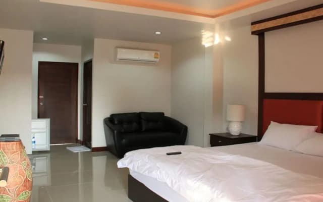 OYO 844 the Leaf Hotel - photo 2