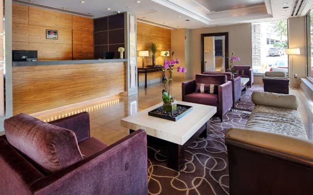 The Andrew Hotel - photo 2