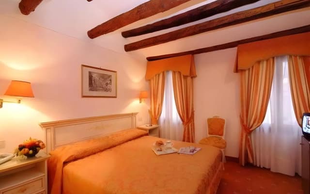Hotel Ambassador Tre Rose - photo 3