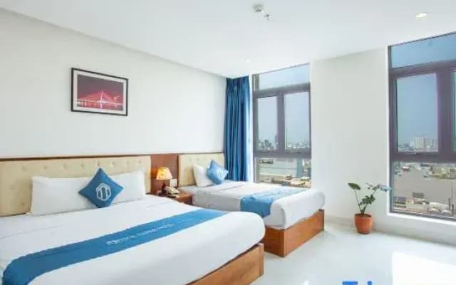 Toan Thang Beach Hotel - 100m to the Beach - photo 2