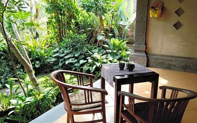 Prasanti Bed & Breakfast - photo 5