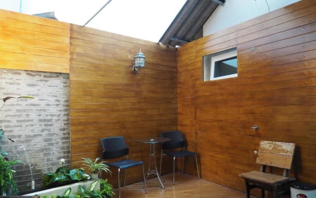 The Local House - photo 4