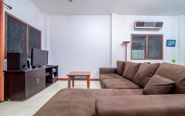 Sunshine Pool Villa - photo 2
