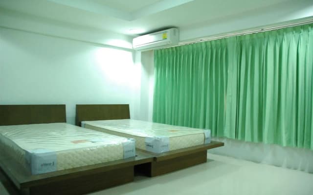 Suvarnabhumi Apartment - photo 4
