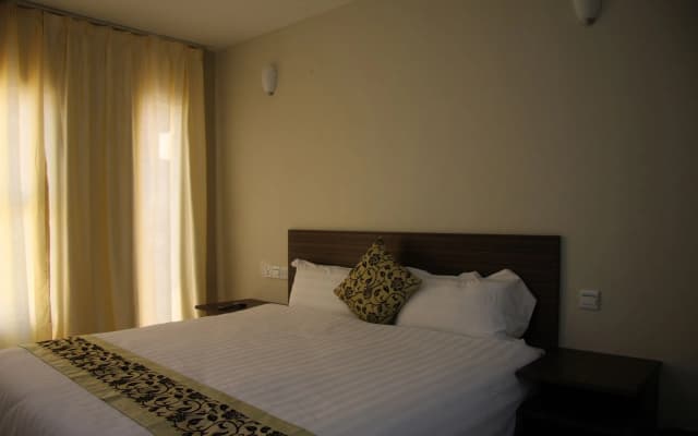 Azio Hotel & Residences - photo 3
