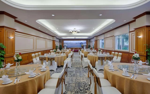 Halong Plaza Hotel - photo 4