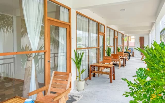 Lagoon Thoddoo Villa - photo 2