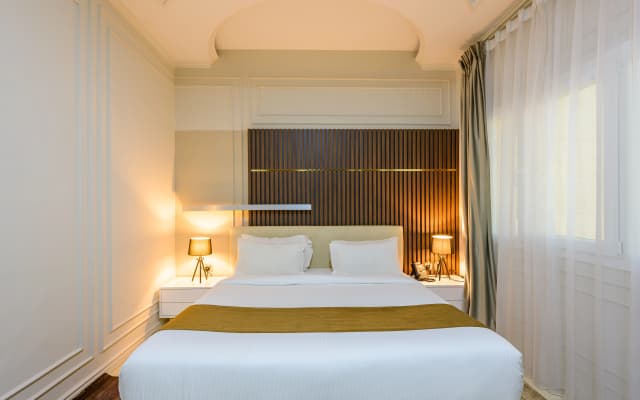 Abraj INN Royal Hotel - photo 4