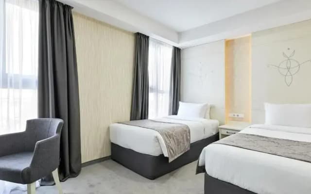 Gallery Palace Hotel - photo 3