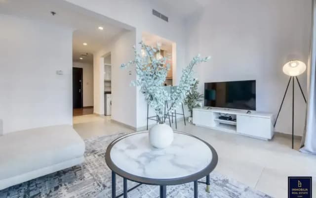 Luxury 1 Bedroom with Sea View Flat - photo 2
