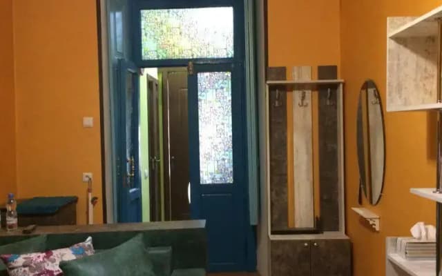 Oasis Apartments - photo 4