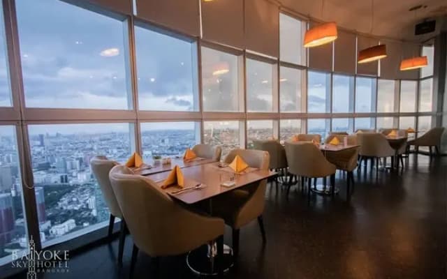 Baiyoke Sky Hotel - photo 2