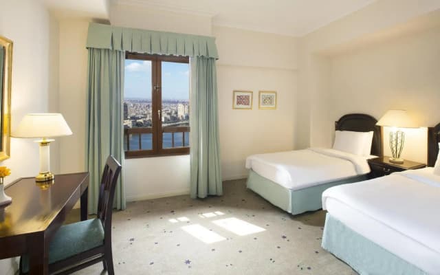 Cairo World Trade Center Hotel & Residences - photo 4
