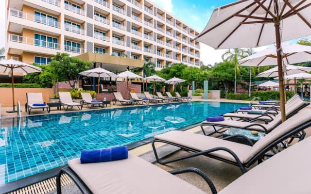 Nova Platinum Hotel - photo 3