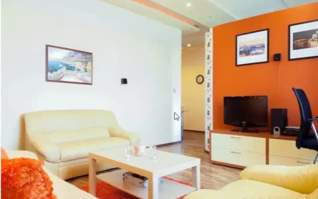 Orangehomes Apt Erkel Street Apartments - photo 3