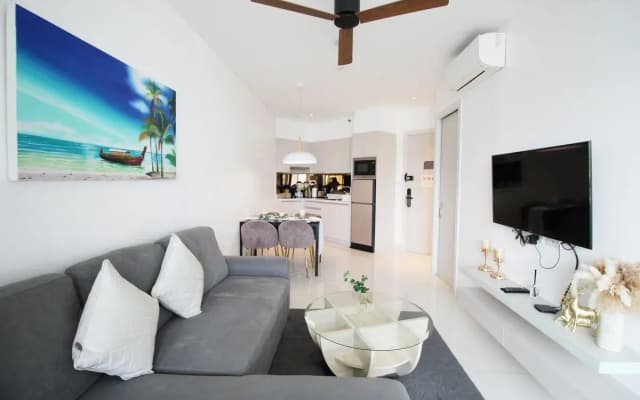 Lakeview 1BR – Laguna Beach Apartments - photo 2