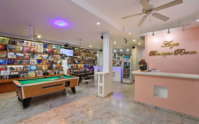 Gorgeous Boutique Room - photo 3