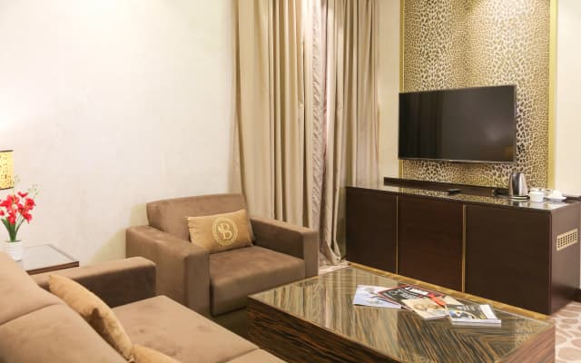 The B Premiere Hotel - photo 4
