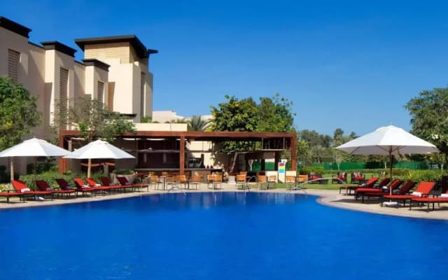 VOGO Abu Dhabi Golf Resort & Spa - photo 5