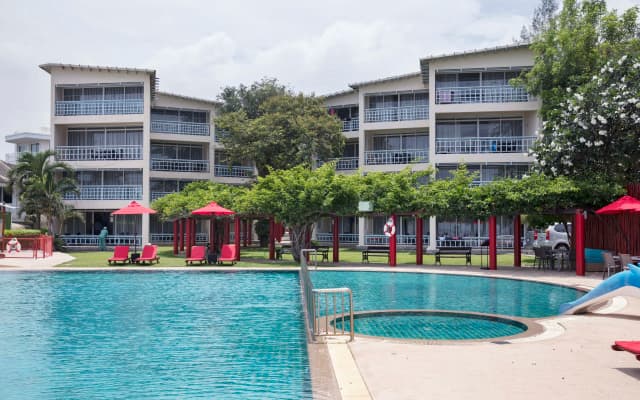 Chom View Hotel - photo 4