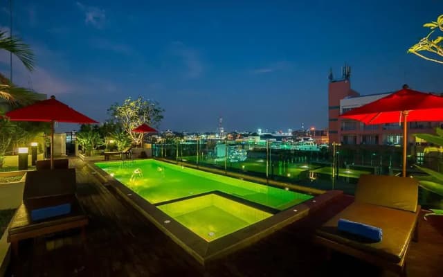 Sunshine Hip Hotel - photo 3