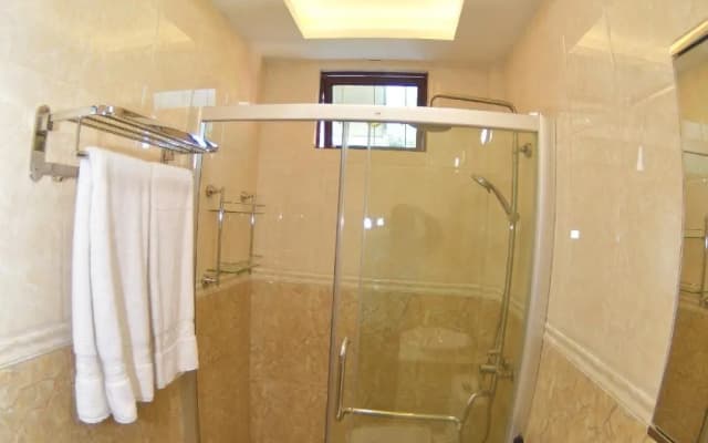 Calyx Grand Fuvahmulah Guest house - photo 5