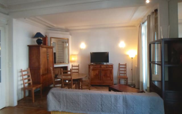 Saint Michel Free Parking Apartments - photo 5